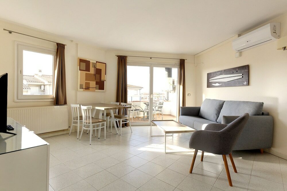 Фото Apartamentos Maurici Park