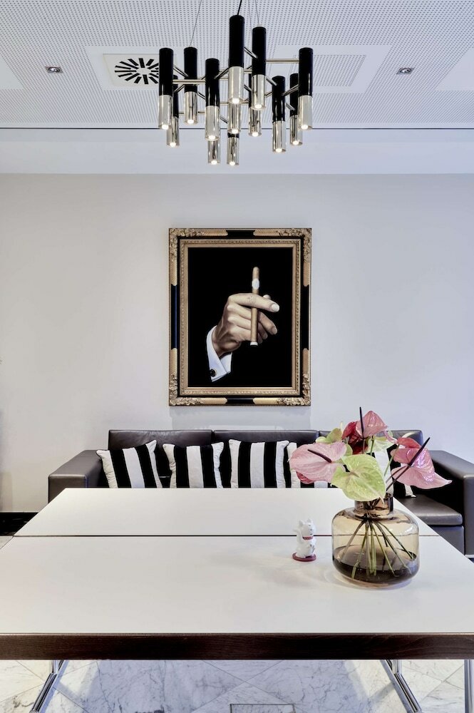 Фото Fleming's Selection Hotel Frankfurt-City