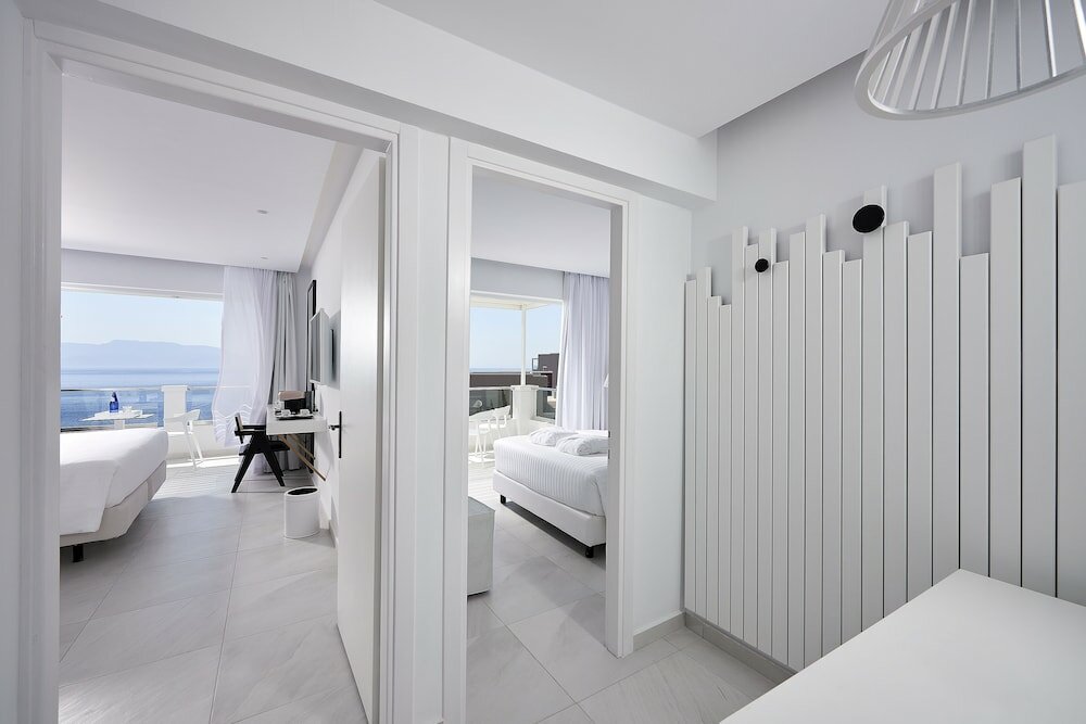 Фото Dimitra Beach Hotel & Suites