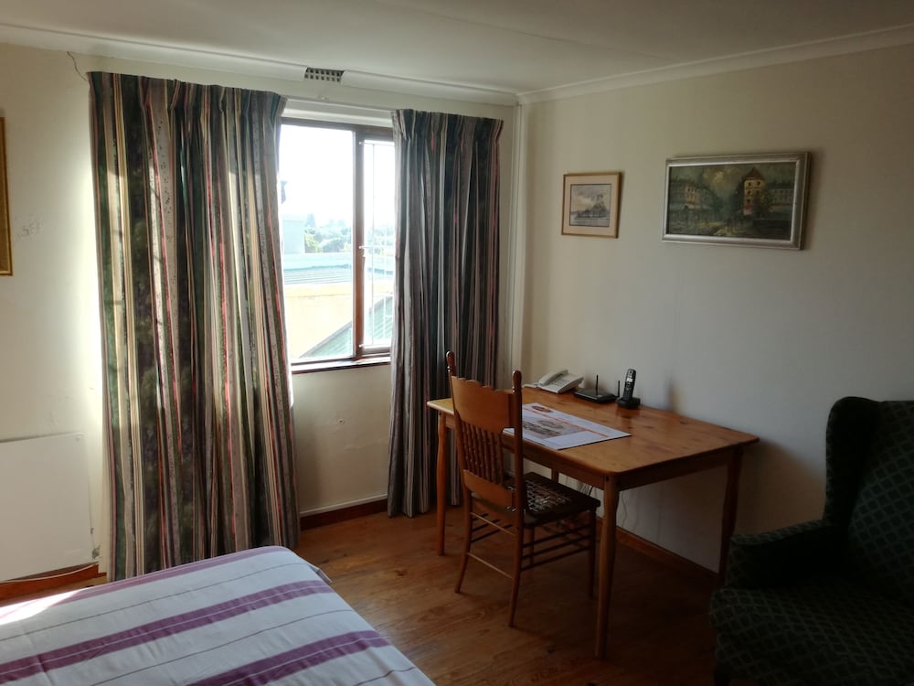 Фото Duck and Doolittle