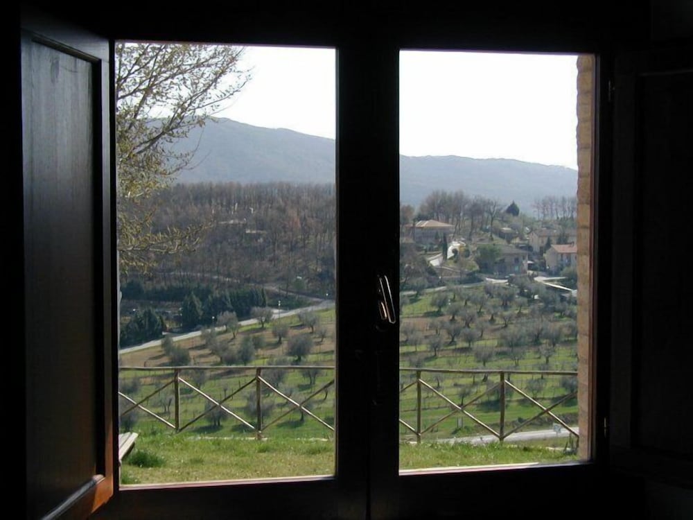 Фото Agriturismo Monte Petreto