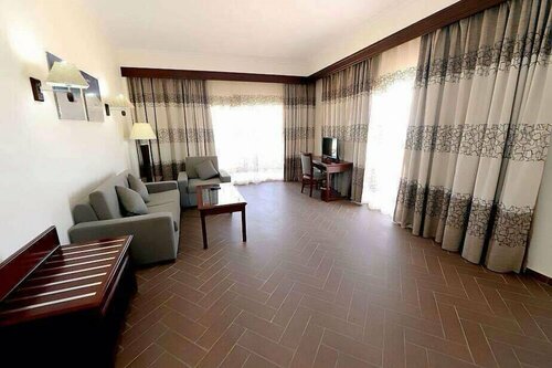 Гостиница Savanna Empire Hotel and Resort SPA