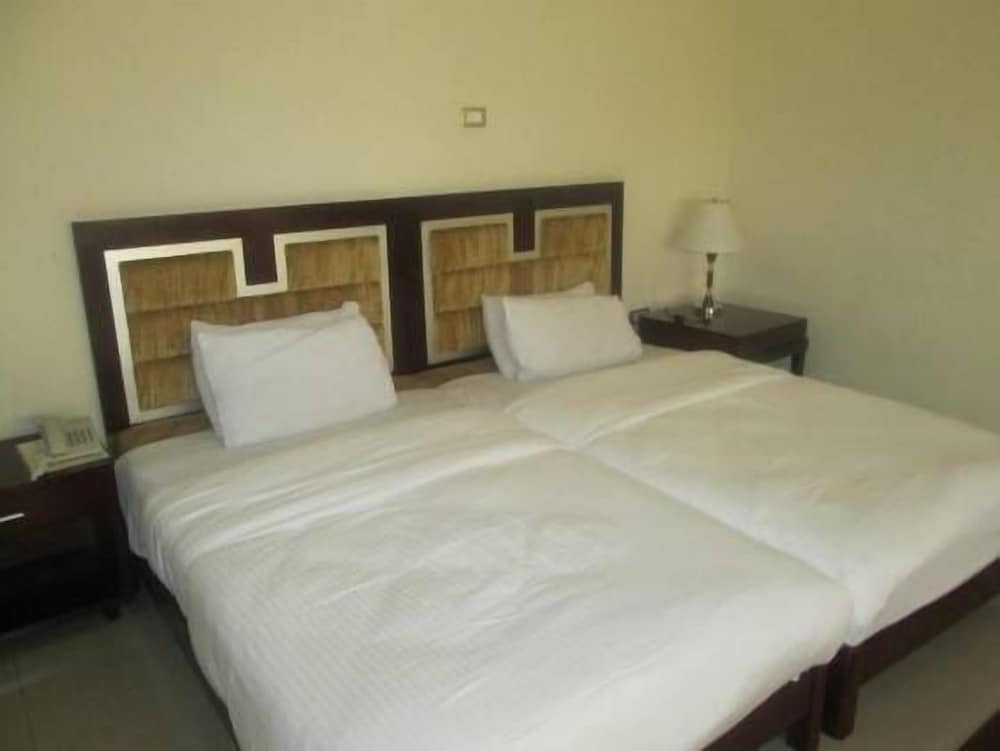 Фото Gombe Jewel Hotel