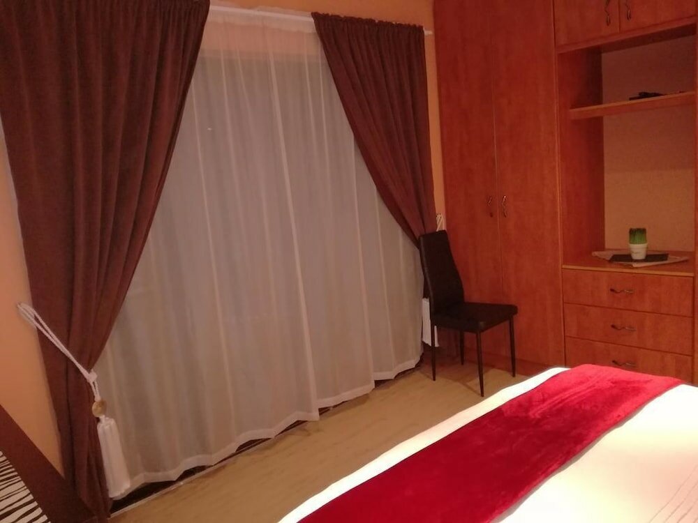 Фото King Guest Lodge