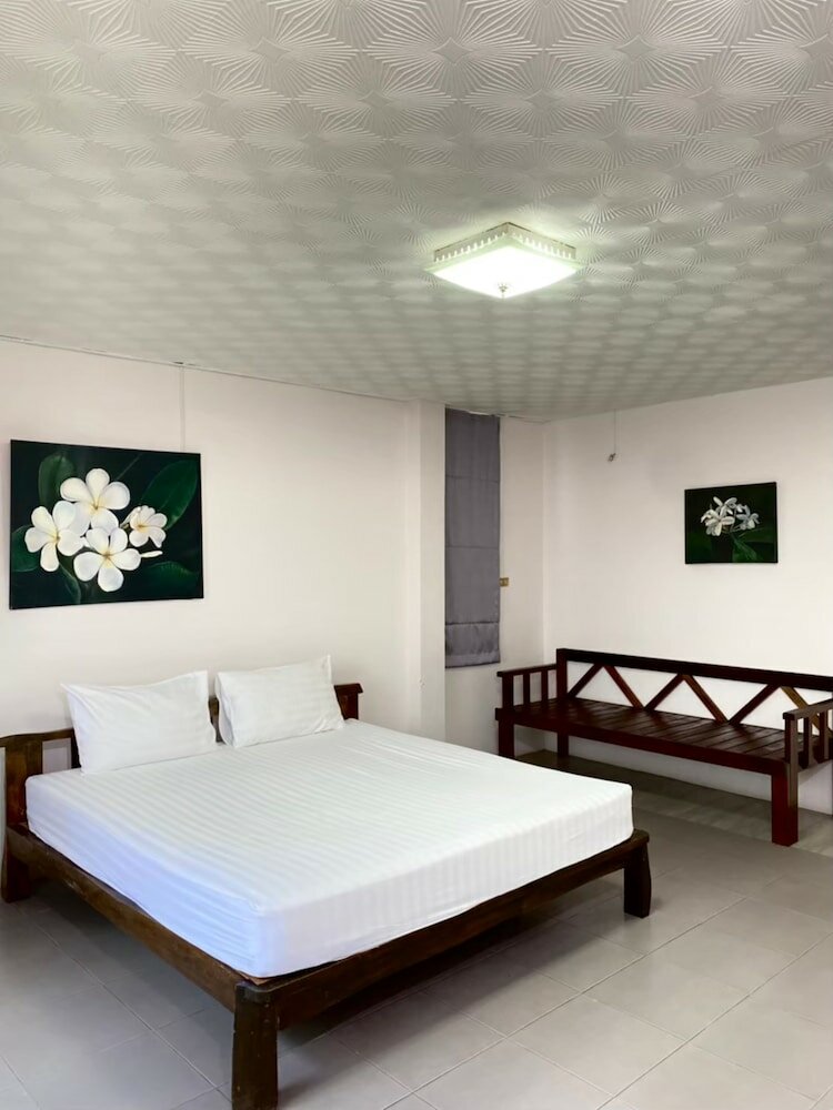 Фото No. 7 Guest House