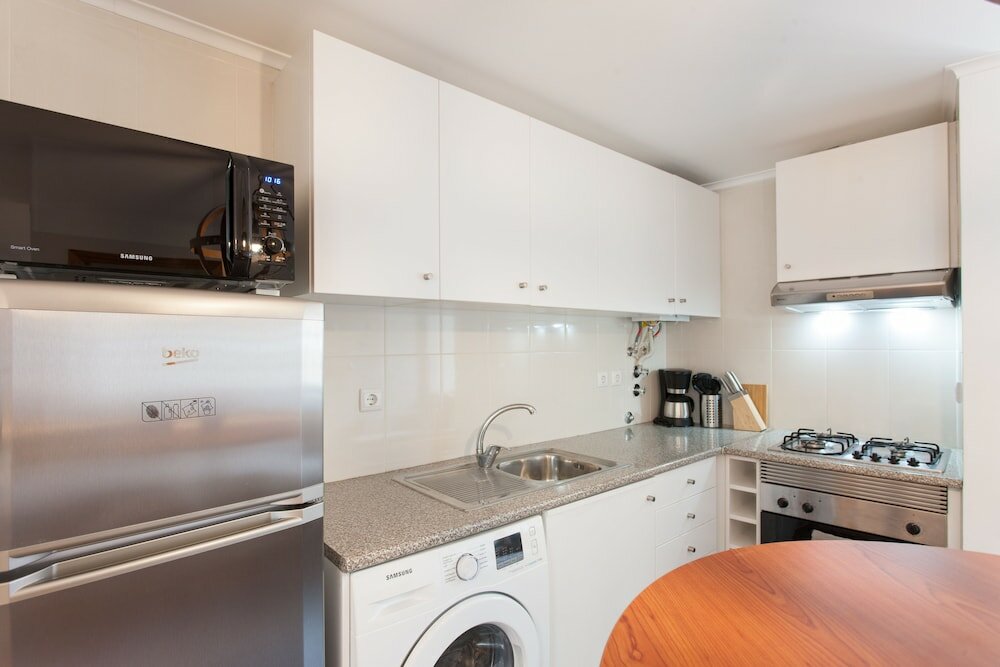 Фото Moniz Studio Apartment - by Lu Holidays