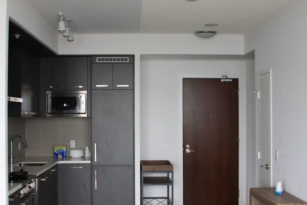 Фото Midnight Suites