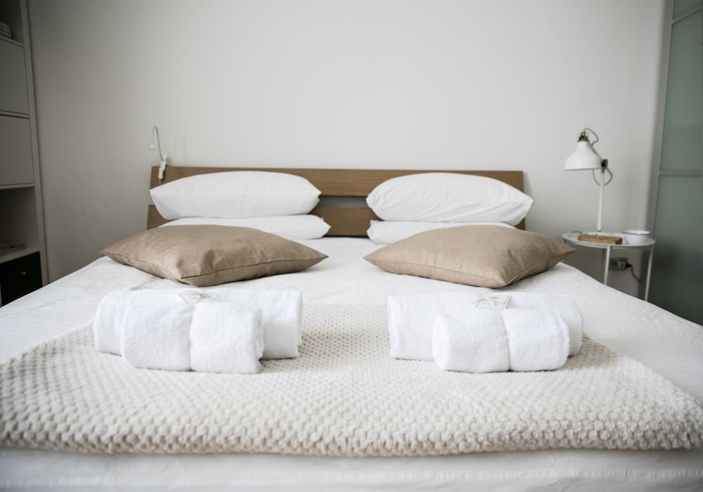 Фото Lovely Sempione Apartment