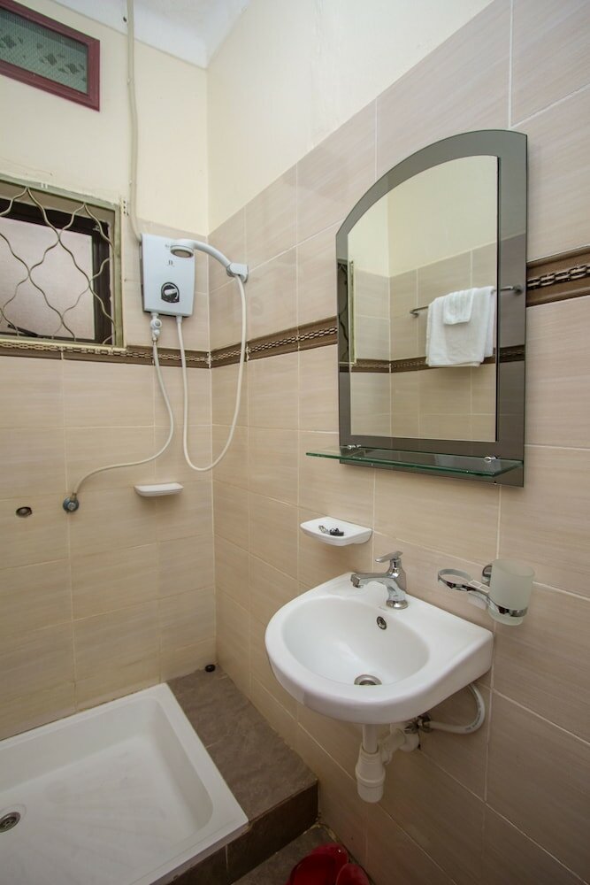 Фото Kanfi Hotel