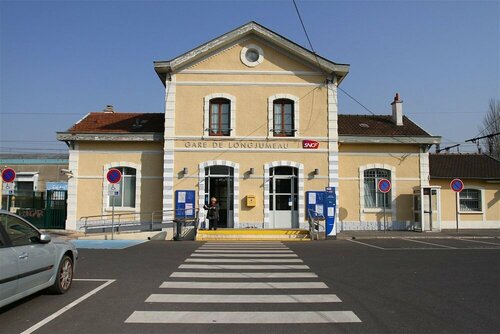 Гостиница Kyriad Direct Chilly Mazarin в Палезо