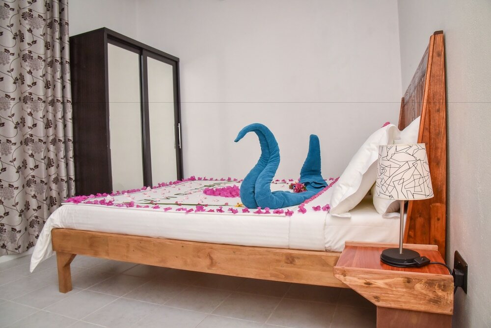 Фото Ithaa Beach Maldives