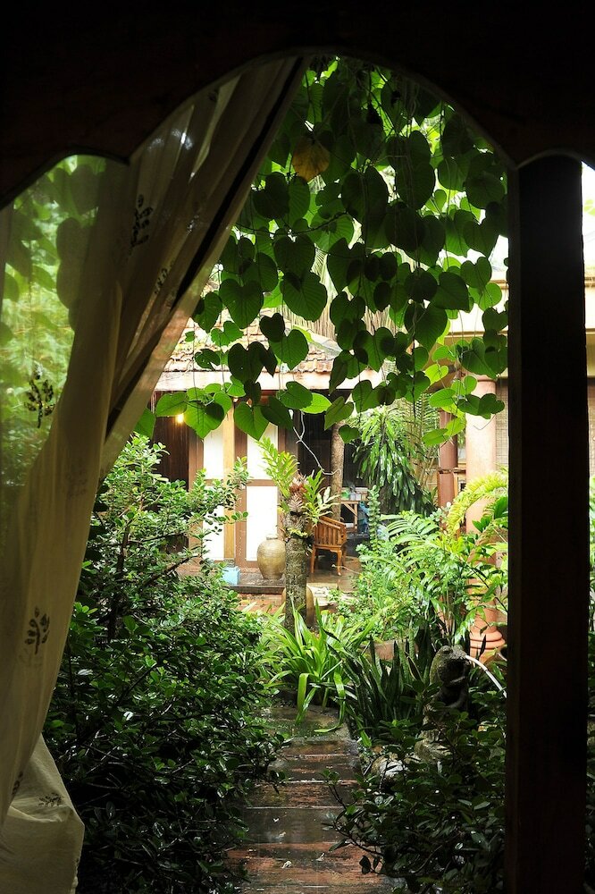 Фото Ellina's Staycation Classic House Kl