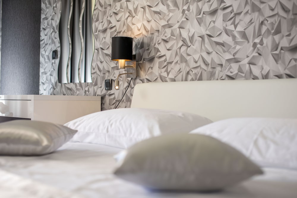 Фото Luxury Rooms Seven