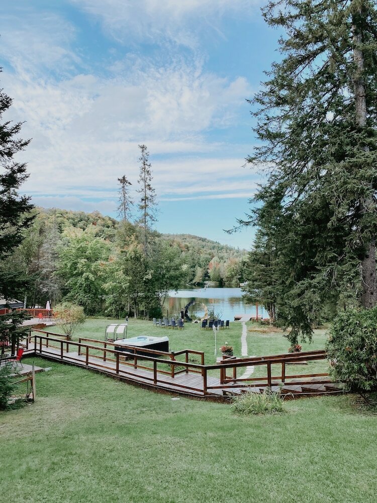 Фото Hotel Le Petit Lac