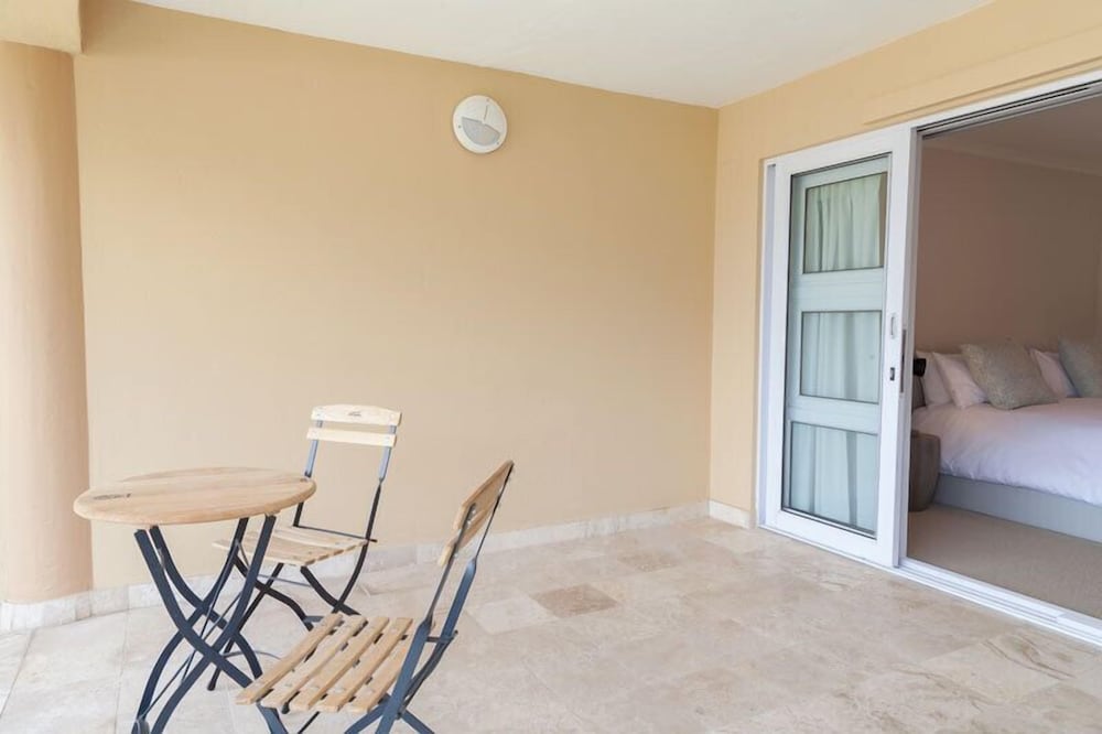 Фото Bay Vista Villa