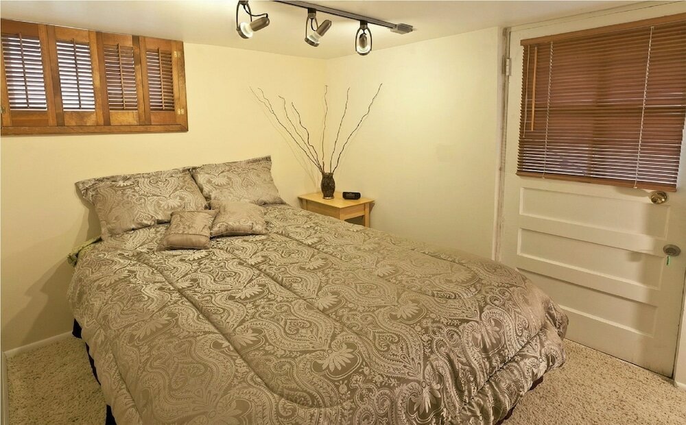 Фото House at the Foot of the Mountains