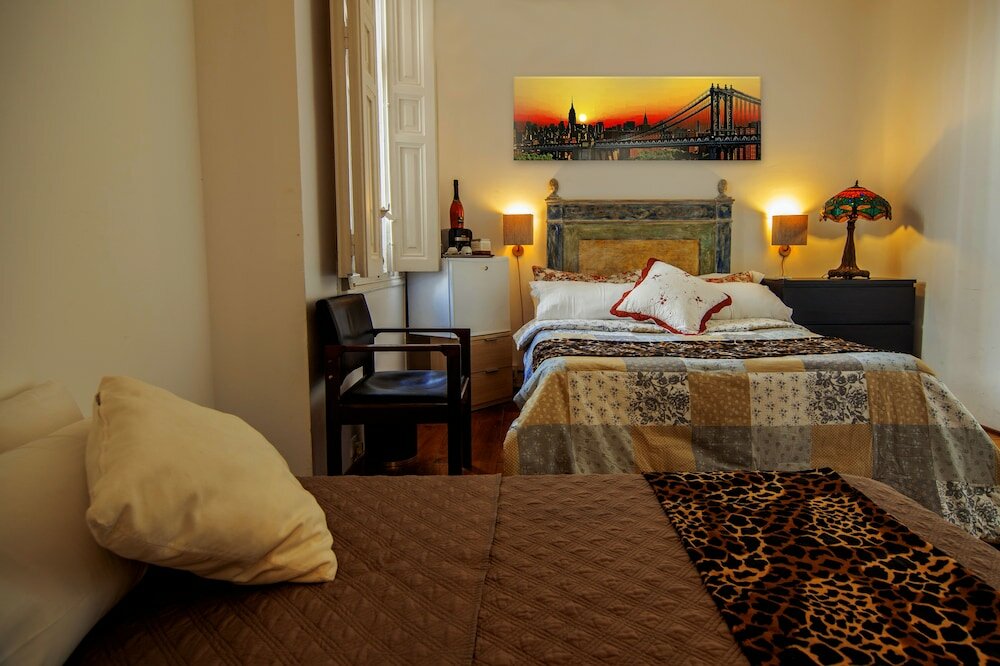 Фото Gran VIA Suites The Palmer House