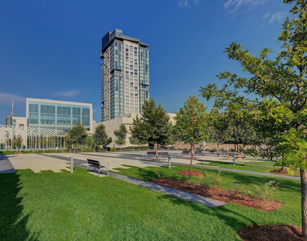 Фото Hotel X Toronto by Library Hotel Collection