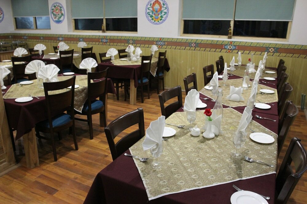 Фото Tih Hotel Chonjor Residency