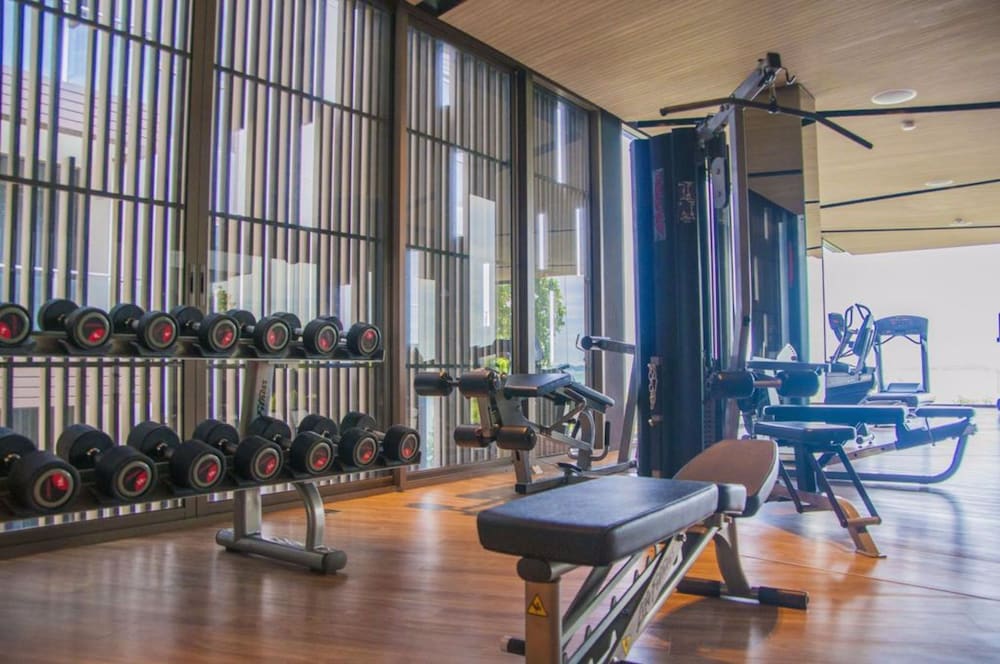 Фото Beachfront Sea View Baan Plai Haad