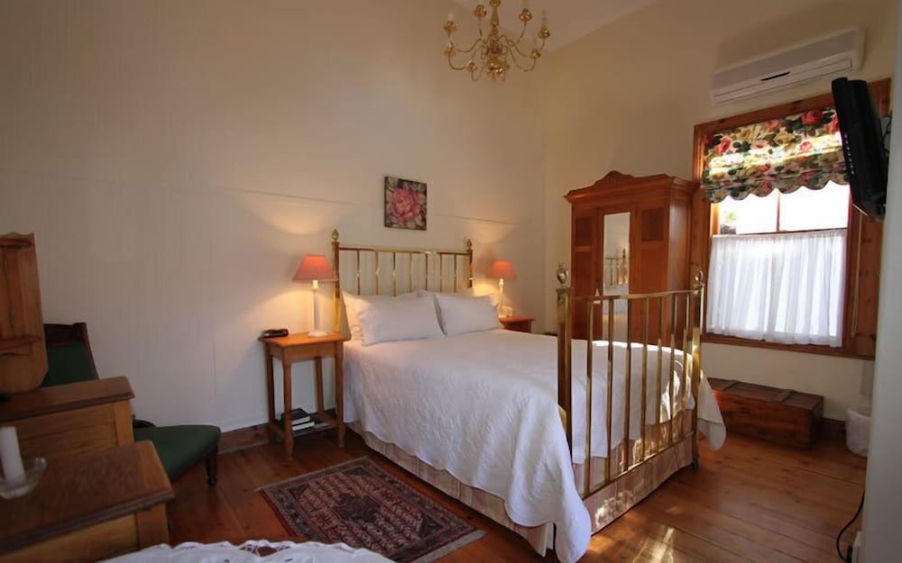 Фото Buiten Verwagten Guest House