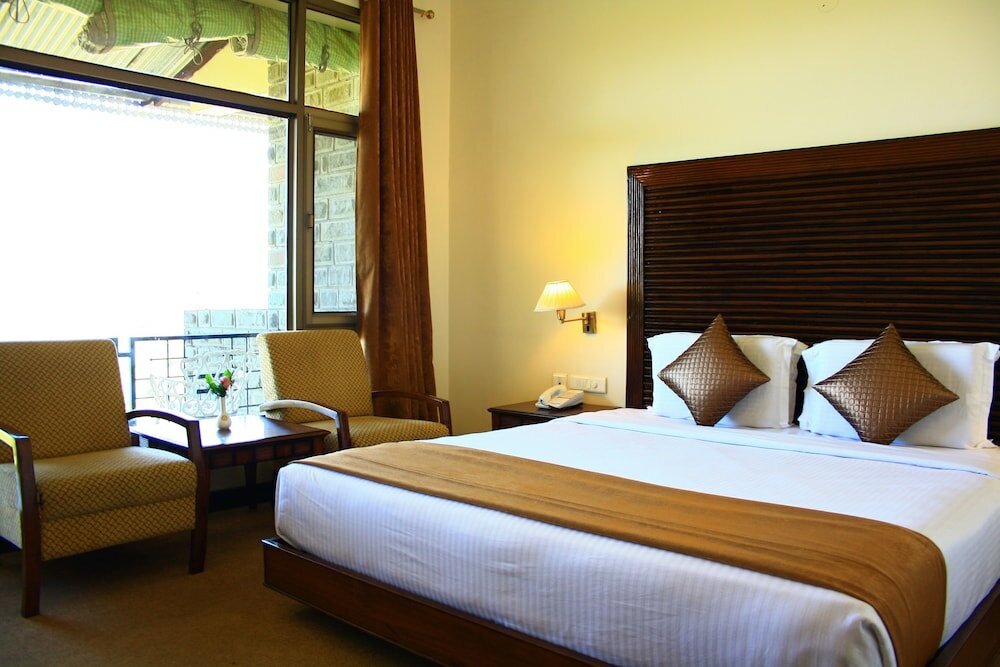 Фото Kasauli Castle Resort