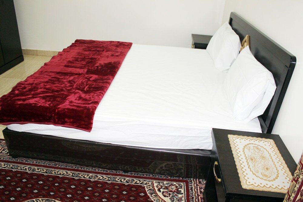Фото Al Eairy Furnished Apartments Qassim 4