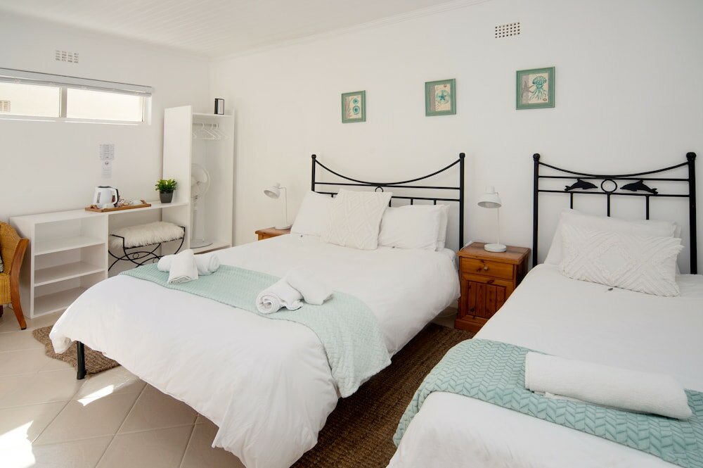 Фото Boulders Beach Hotel