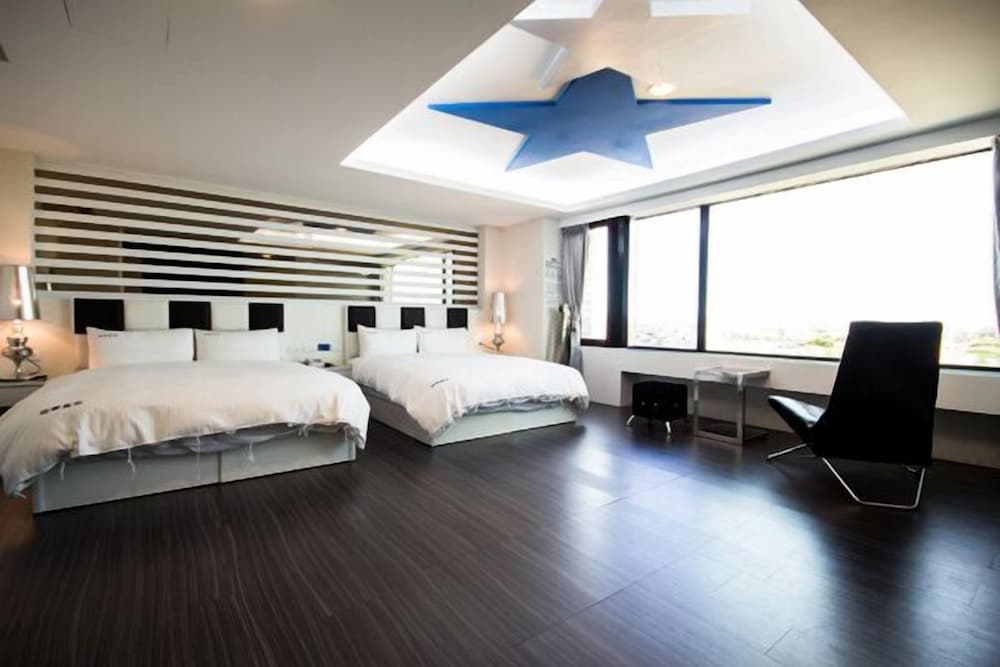 Фото Season Skyline