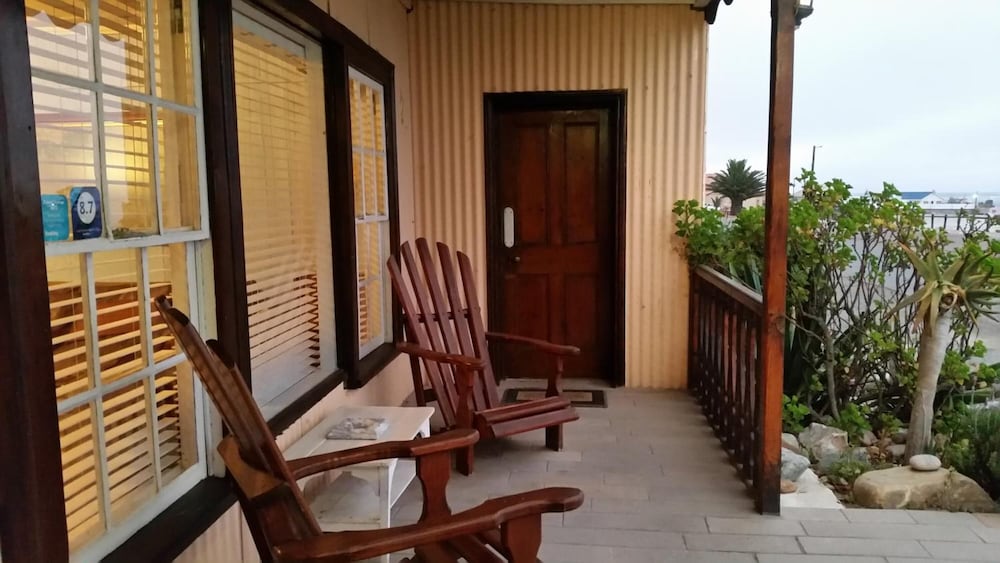 Фото Bedrock Lodge