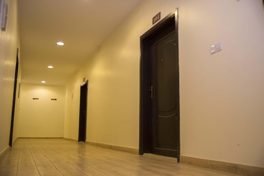 Фото Al Eairy Furnished Apartments Qassim 4