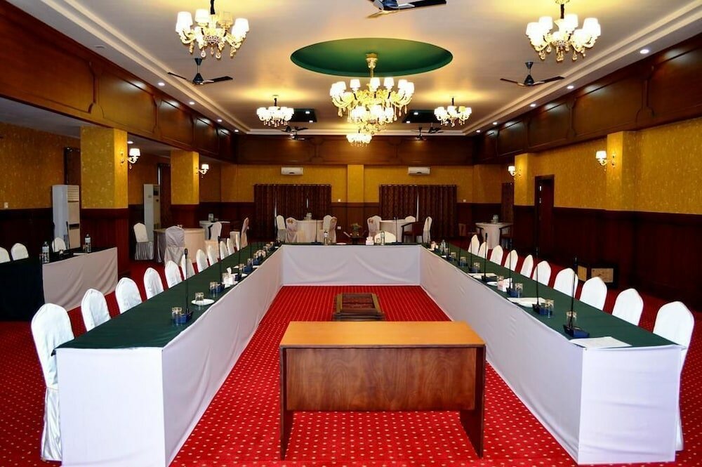 Фото Tashi Namgay Grand