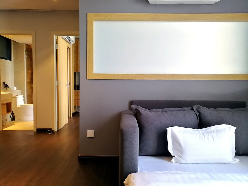 Фото The Granite Luxury Hotel