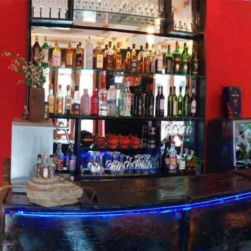 Фото Tashi Namgay Grand