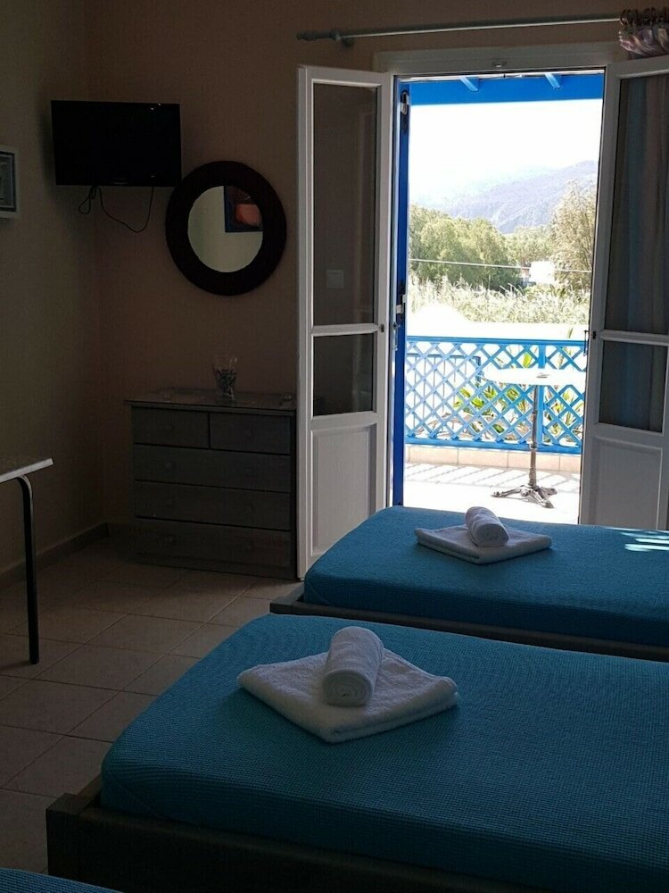 Фото Karabo Hotel