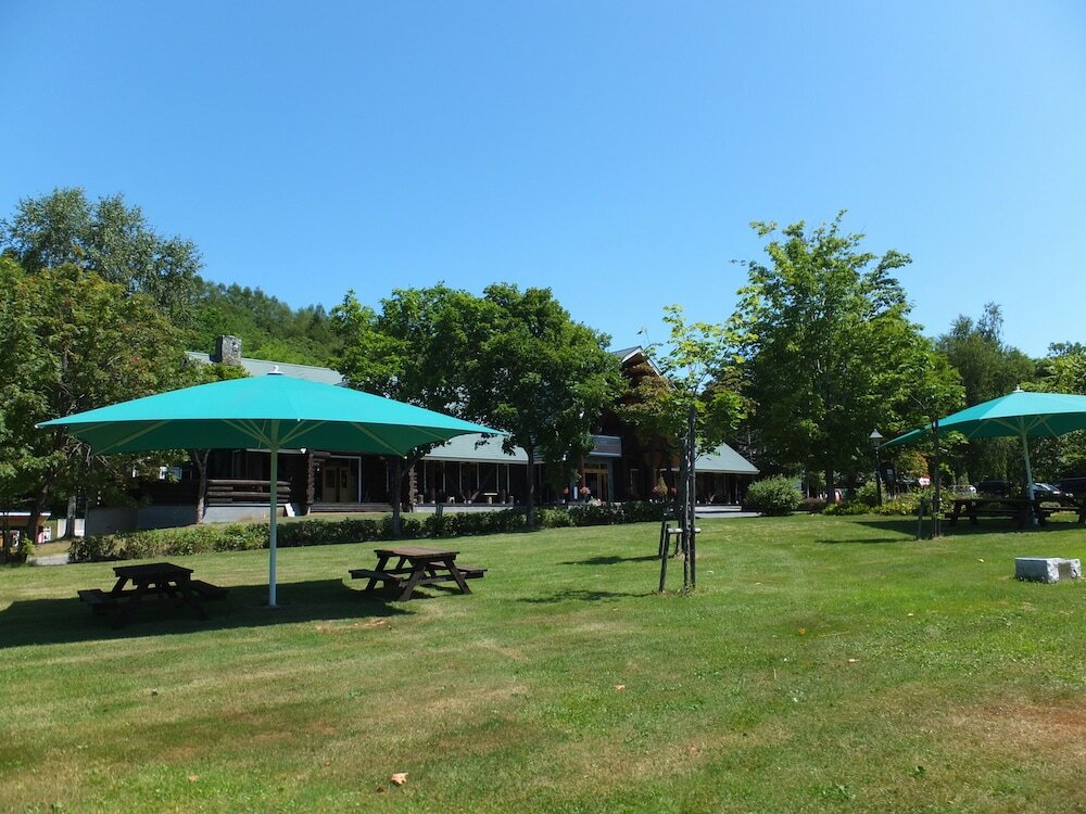 Фото Loghotel The Maplelodge