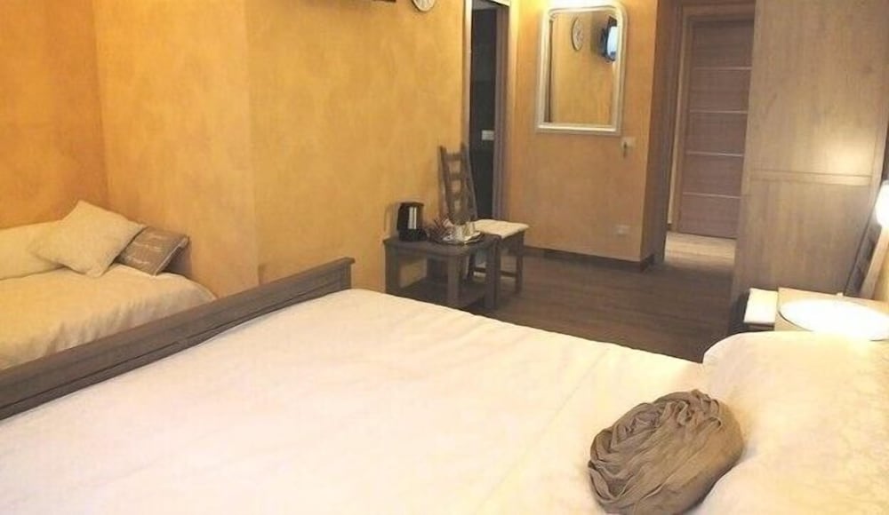 Фото Domus Solis San Pietro