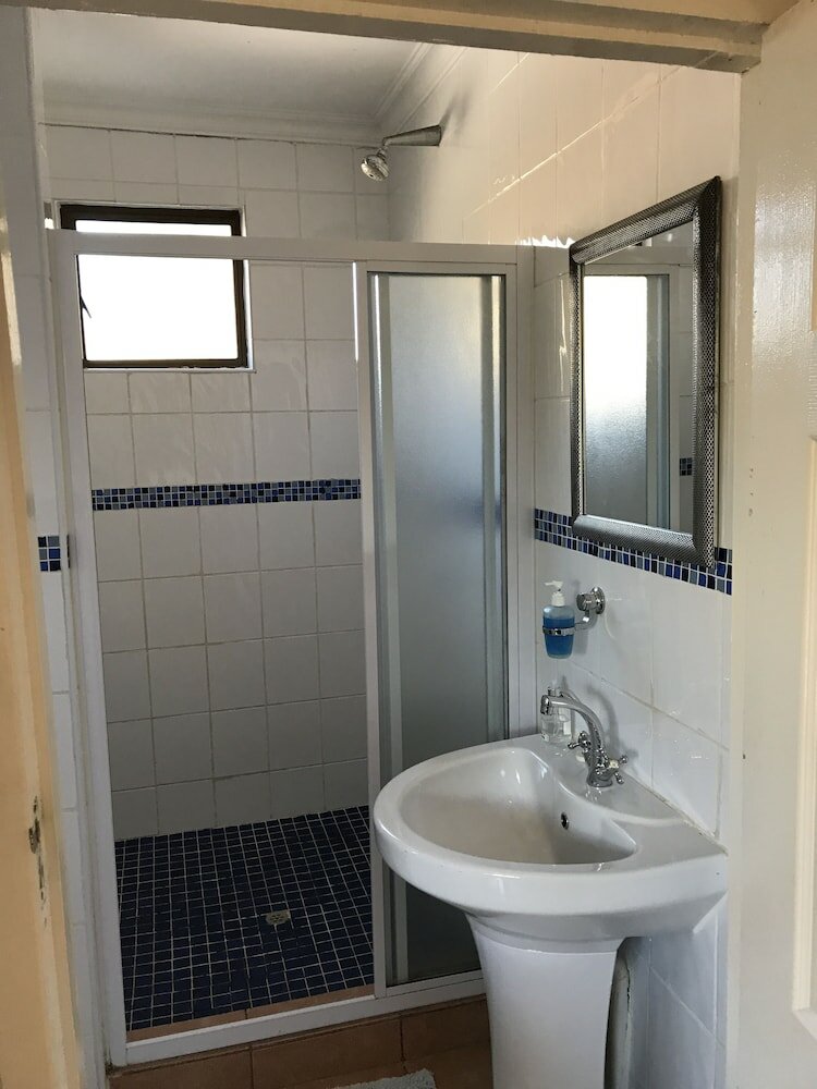 Фото Edens Guest House