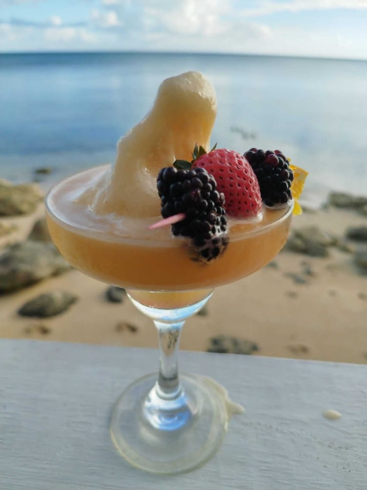 Фото Coral Harbour Beach House And Villas