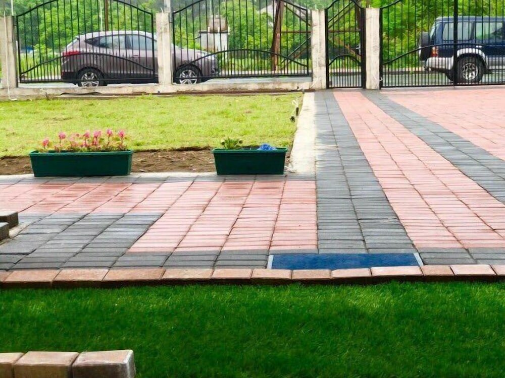 Фото Bsg Rustaveli 184