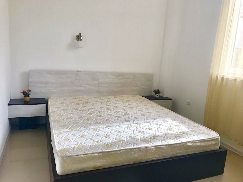 Фото Bsg Rustaveli 184