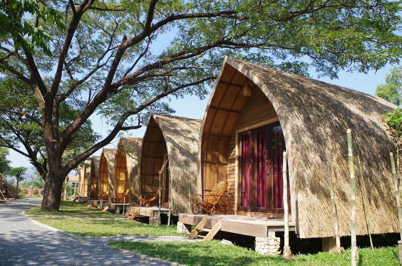 Гостиница Bamboo Bungalow