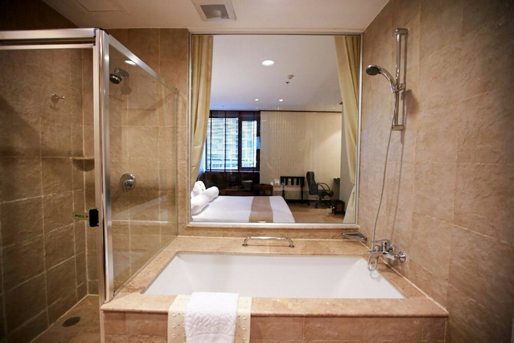 Фото The Davis Bangkok Hotel