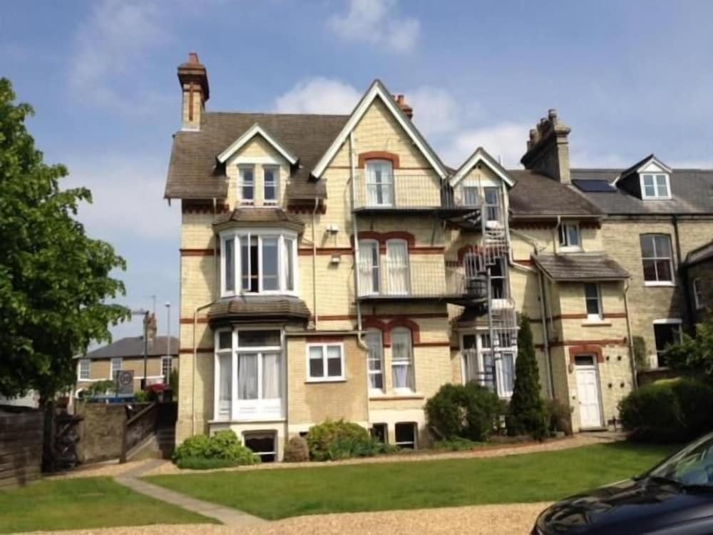 Фото Ashley Hotel