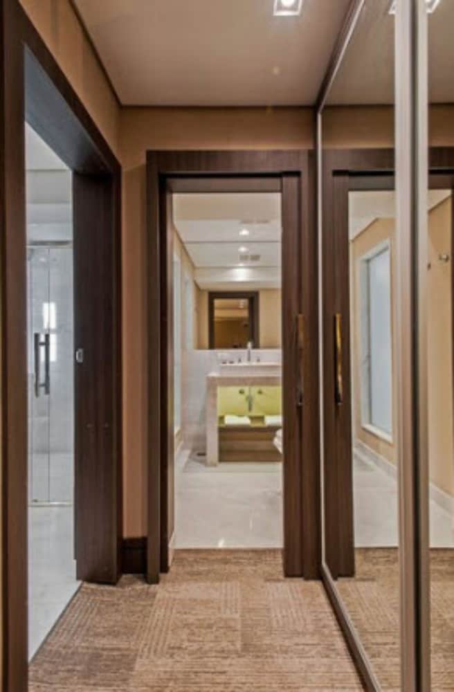 Фото Slaviero Hotel Curitiba Centro