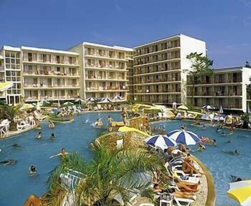 Гостиница Vita Park Hotel and Aqua Park в Албене