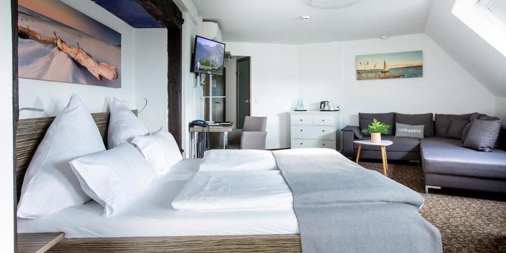 Фото Hotel Das Kronprinz