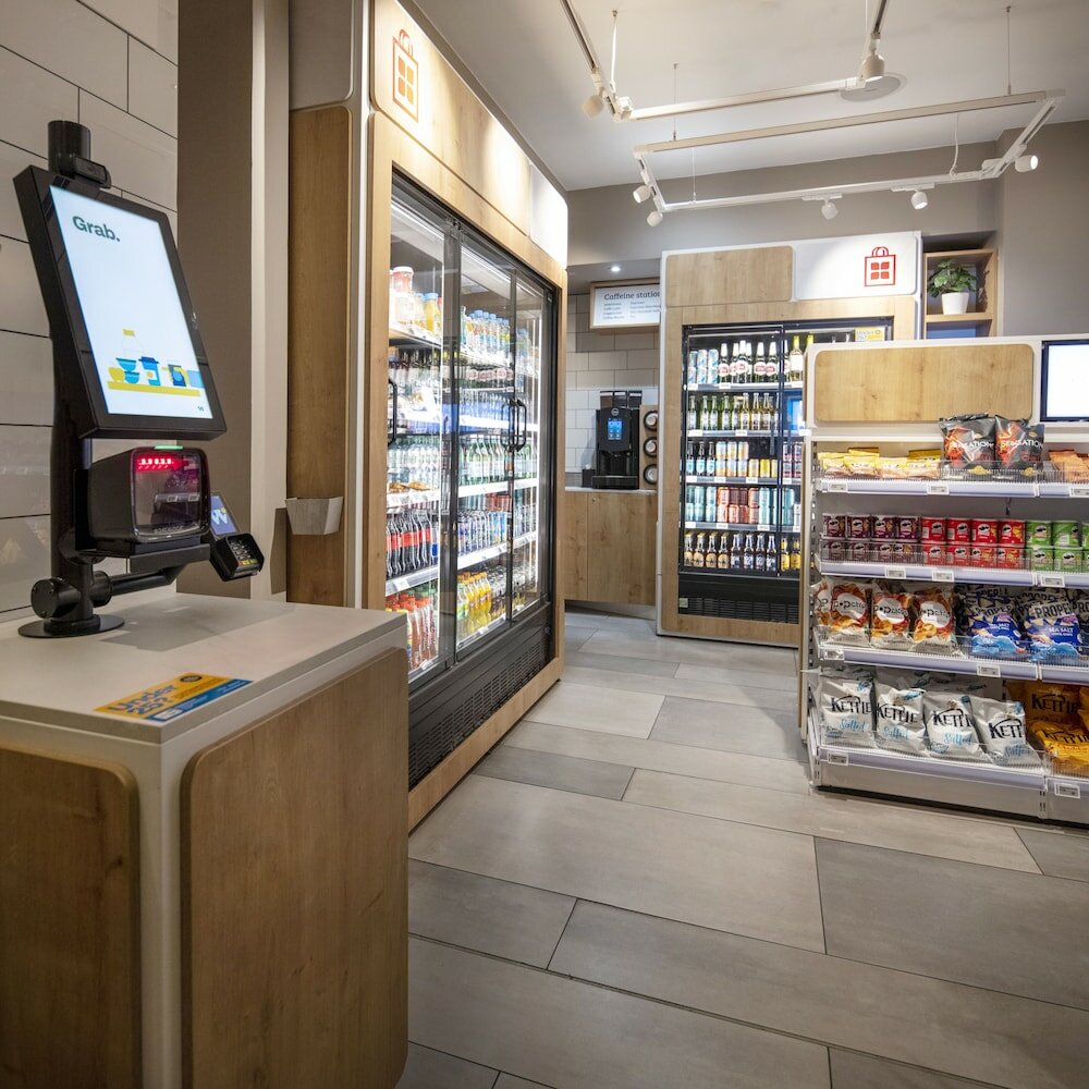 Фото Hilton Garden Inn London Heathrow Airport