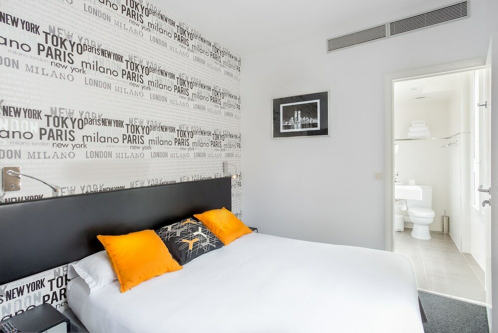 Фото Porte de Versailles Hotel