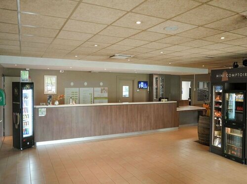 Гостиница Hotel Campanile Roissy-En-France в Ле-Ренси